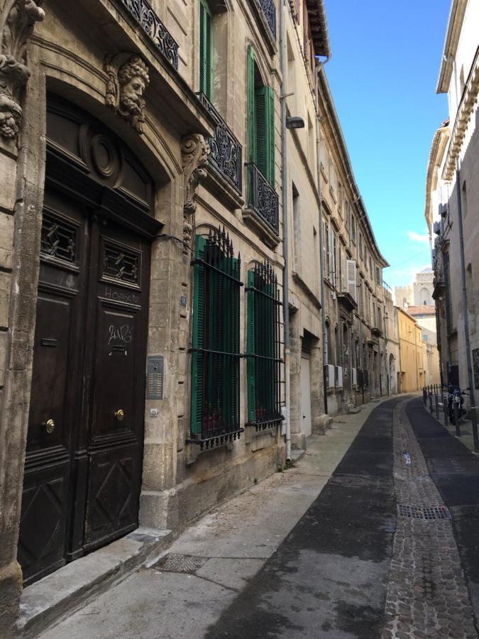 Studio Avec Terrasse Sur Cour, Authentique, Calme Avignon Bagian luar foto